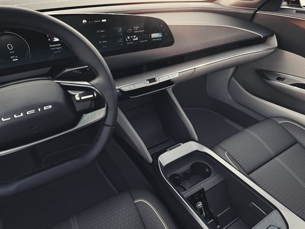 La berline électrique Lucid Air revendique une autonomie de 832 km
