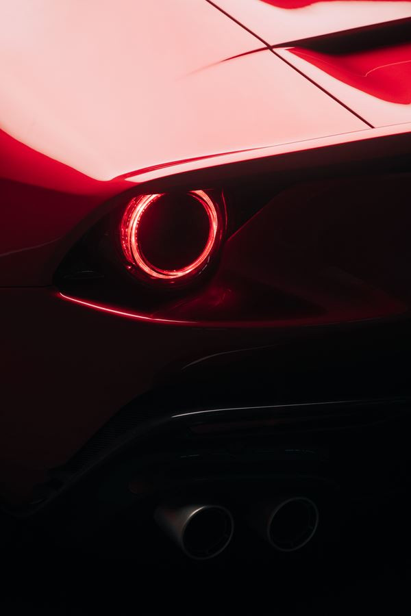 Ferrari Omologata: une Ferrari unique sur base de 812 Superfast