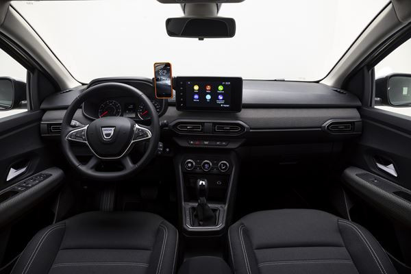 La Dacia Logan affiche une silhouette plus élancée