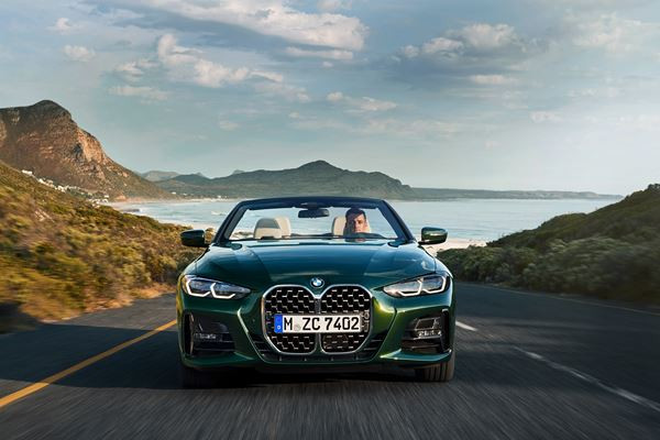 La BMW Série 4 Cabriolet revendique une conduite sportive à toit ouvert
