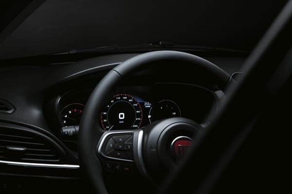 Le break Fiat Tipo Station Wagon bénéficie d'un restylage de mi-carrière