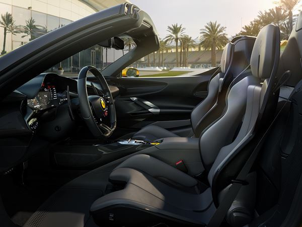 Ferrari SF90 Spider: une supercar découvrable hybride rechargeable de 1 000 ch