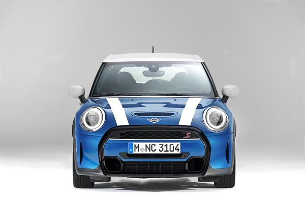 La Mini 5 portes s'offre un léger relooking