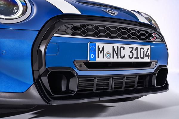 La Mini 5 portes s'offre un léger relooking