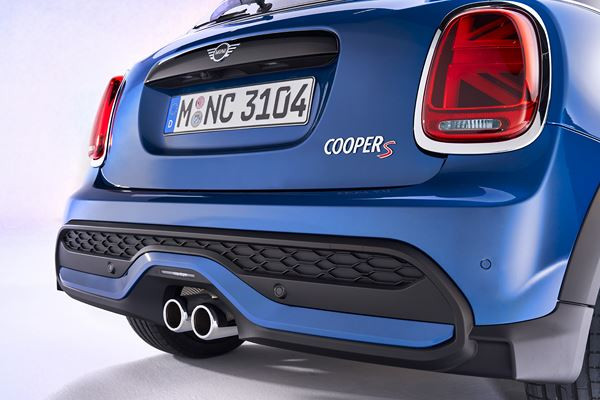 La Mini 5 portes s'offre un léger relooking