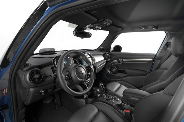 La Mini 5 portes s'offre un léger relooking
