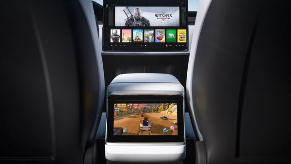 Le grand SUV électrique sept places Tesla Model X s'offre des évolutions
