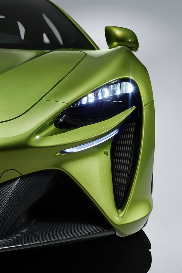 La supercar hybride McLaren Artura développe 680 ch et 720 Nm de couple