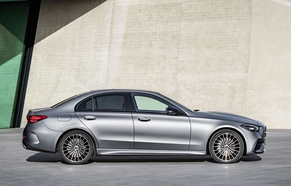 La Mercedes-Benz Classe C Berline se dote d'équipements high-tech de la Classe S