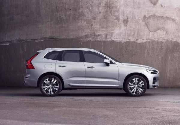 Le SUV de taille intermédiaire Volvo XC60 s'offre des retouches