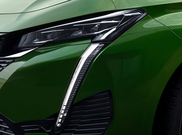 La Peugeot 308 change de morphologie