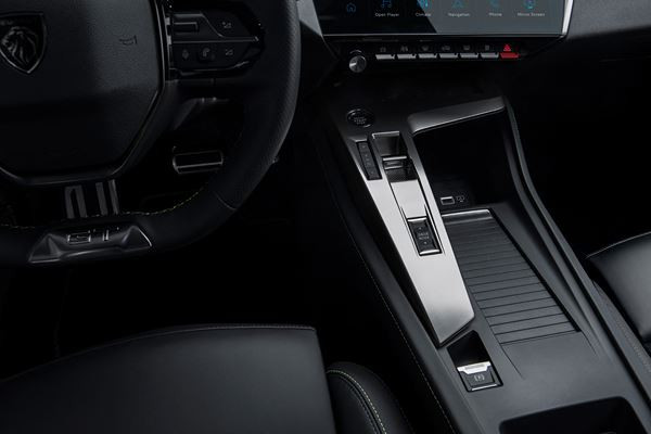 La Peugeot 308 change de morphologie