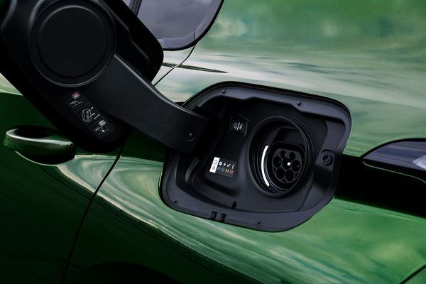 La Peugeot 308 change de morphologie
