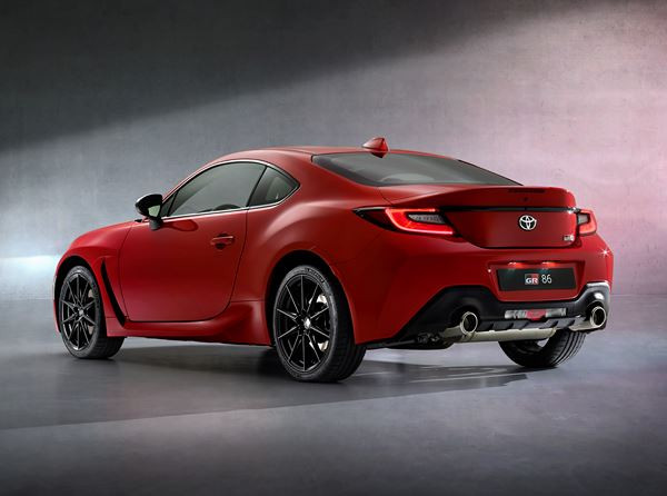 Le coupé sport à propulsion Toyota GR 86 privilégie le plaisir de conduire