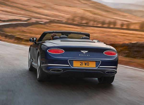La Bentley Continental GT Speed Convertible embarque un moteur W12 TSI 6 litres de 650 ch