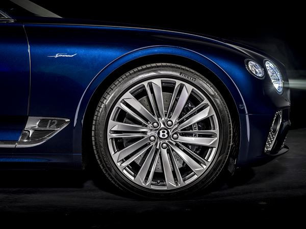 La Bentley Continental GT Speed Convertible embarque un moteur W12 TSI 6 litres de 650 ch