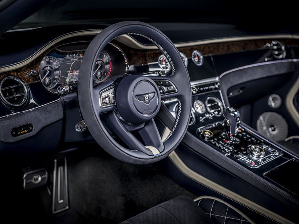 La Bentley Continental GT Speed Convertible embarque un moteur W12 TSI 6 litres de 650 ch