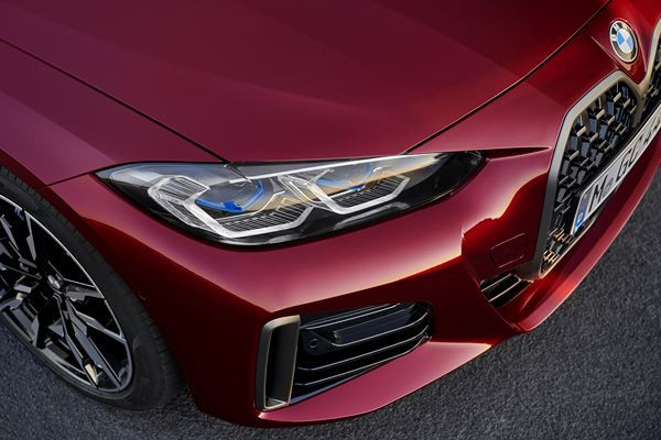 La BMW Série 4 Gran Coupé de deuxième génération affiche un caractère affirmé