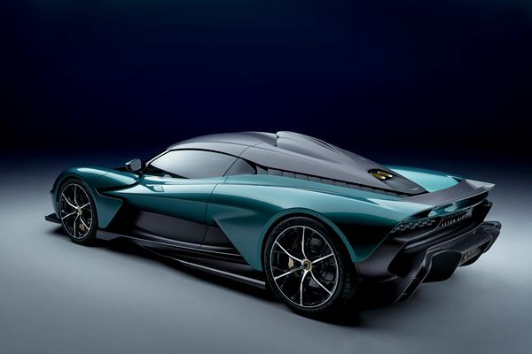 La supercar Aston Martin Valhalla hybride rechargeable développe 950 ch