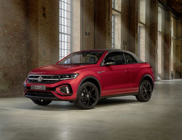 Le Volkswagen T-Roc Cabriolet affiche un design extérieur affûté