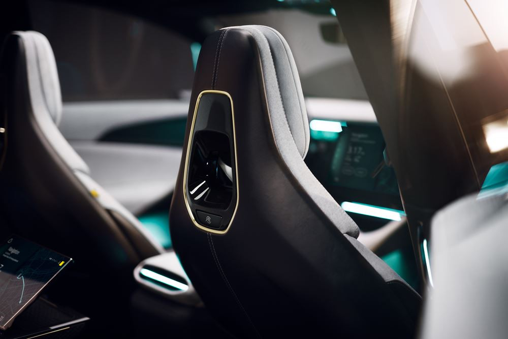 Le SUV électrique Lotus Eletre affiche des performances d'hypercar