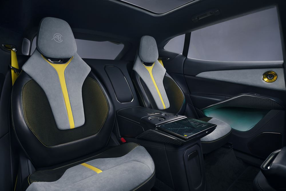 Le SUV électrique Lotus Eletre affiche des performances d'hypercar