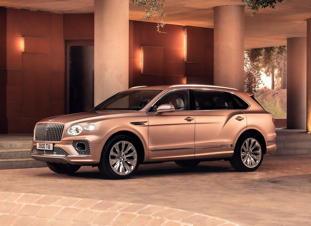 Le SUV de luxe Bentley Bentayga s'allonge de 180 mm pour devenir un véhicule Grand Tourisme