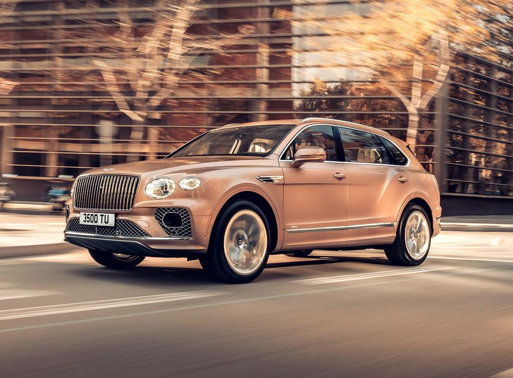 Le SUV de luxe Bentley Bentayga s'allonge de 180 mm pour devenir un véhicule Grand Tourisme