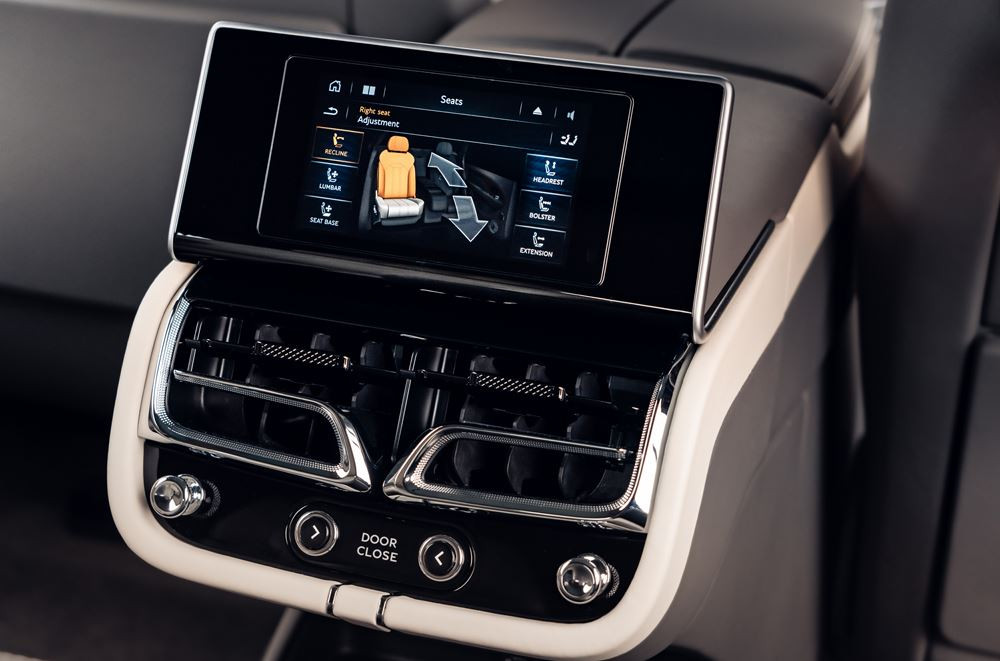 Le SUV de luxe Bentley Bentayga s'allonge de 180 mm pour devenir un véhicule Grand Tourisme