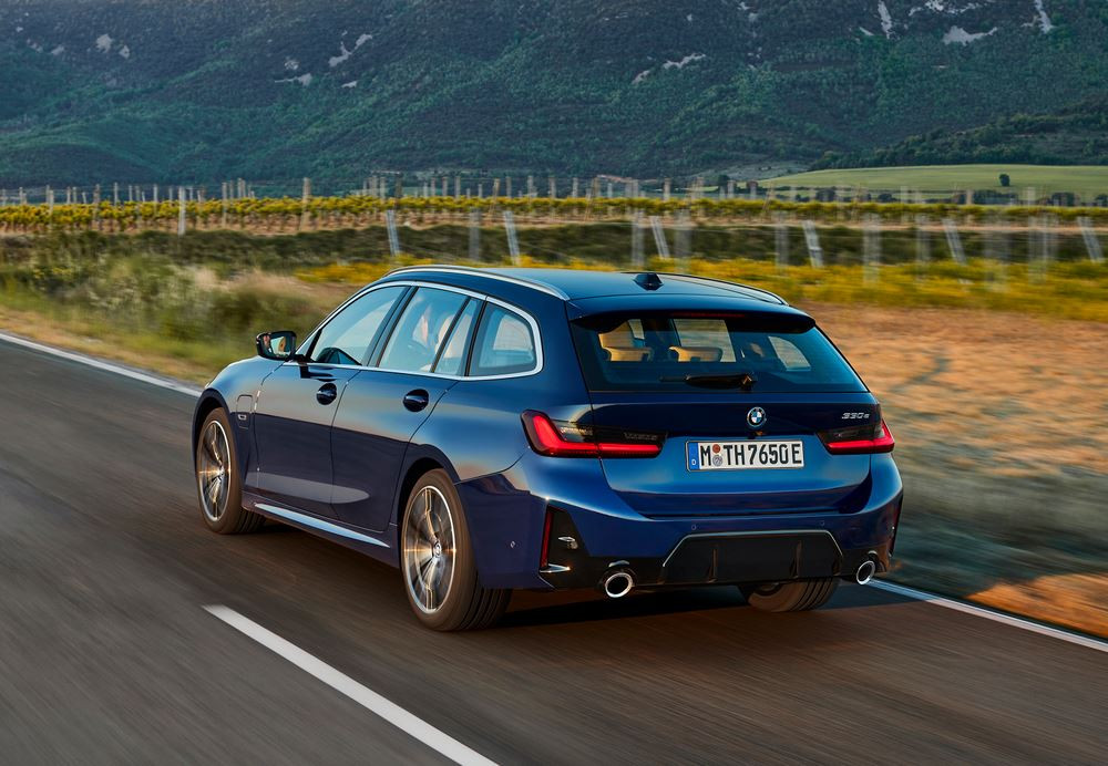 La BMW Série 3 Touring restylée affiche des modifications stylistiques ciblées