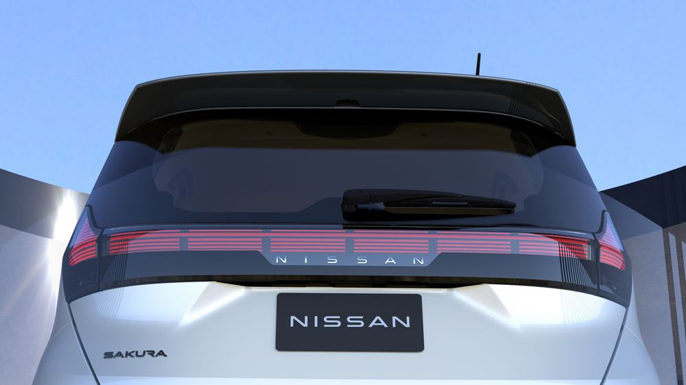 Le mini-véhicule électrique Nissan Sakura affiche une autonomie de 180 km