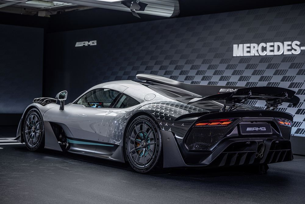 La Mercedes-AMG One embarque un système hybride de 1 063 ch