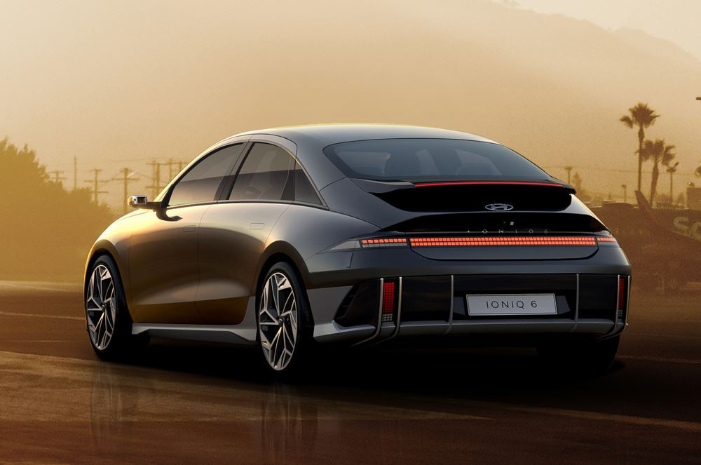 La Hyundai Ioniq 6 électrique adopte un design fuselé aérodynamique