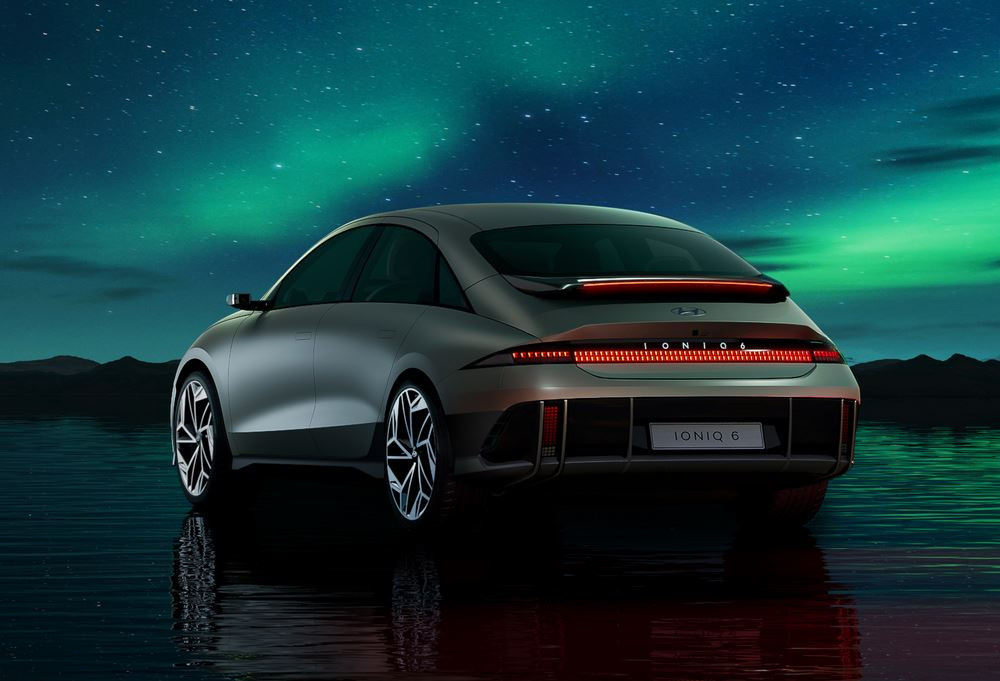 La Hyundai Ioniq 6 électrique adopte un design fuselé aérodynamique