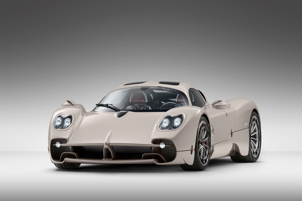 L'hypercar Pagani Utopia embarque un V12 biturbo Mercedes-AMG 6 litres de 864 ch