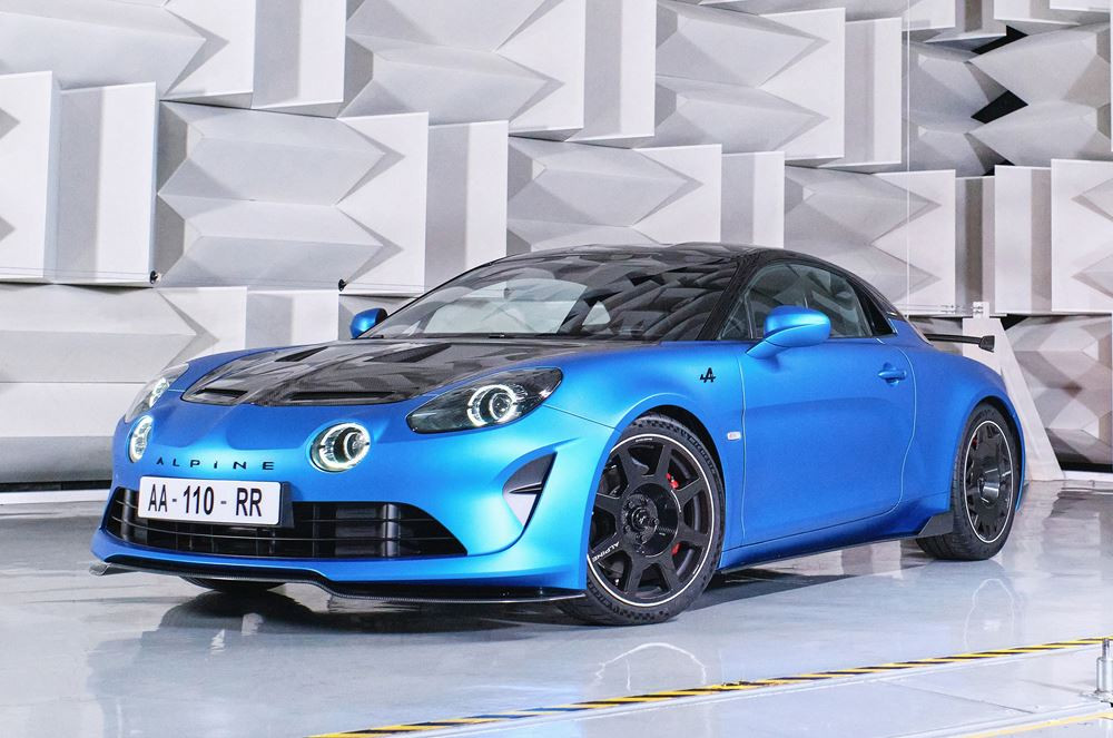 Alpine A110 R: une version allégée, affûtée et inspirée par la course automobile
