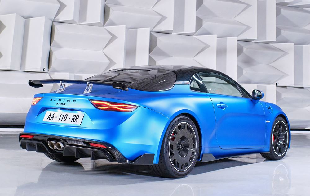 Alpine A110 R: une version allégée, affûtée et inspirée par la course automobile