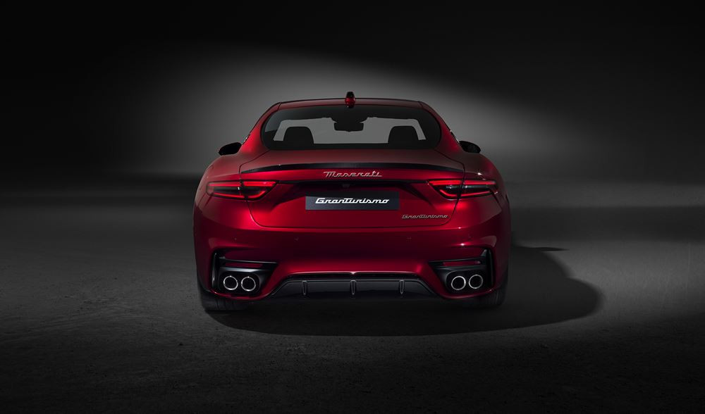 Le coupé Maserati GranTurismo affiche les performances d'une voiture de sport