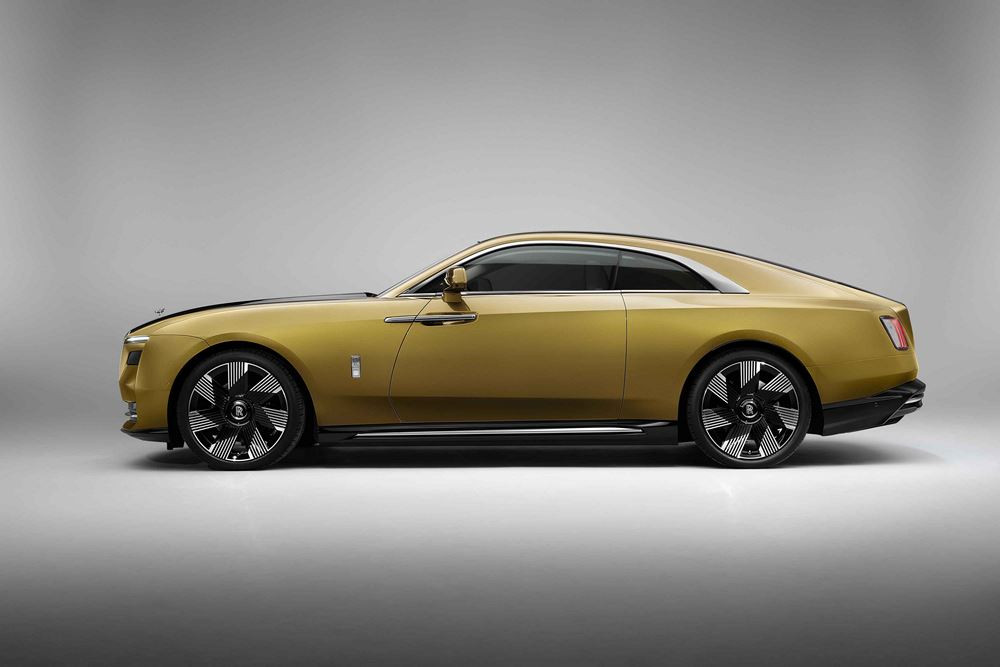 La luxueuse Rolls-Royce Spectre électrique revendique une autonomie de 520 kilomètres