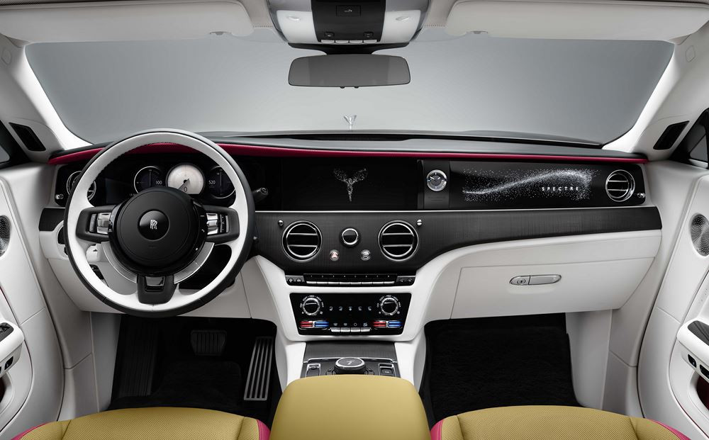 La luxueuse Rolls-Royce Spectre électrique revendique une autonomie de 520 kilomètres