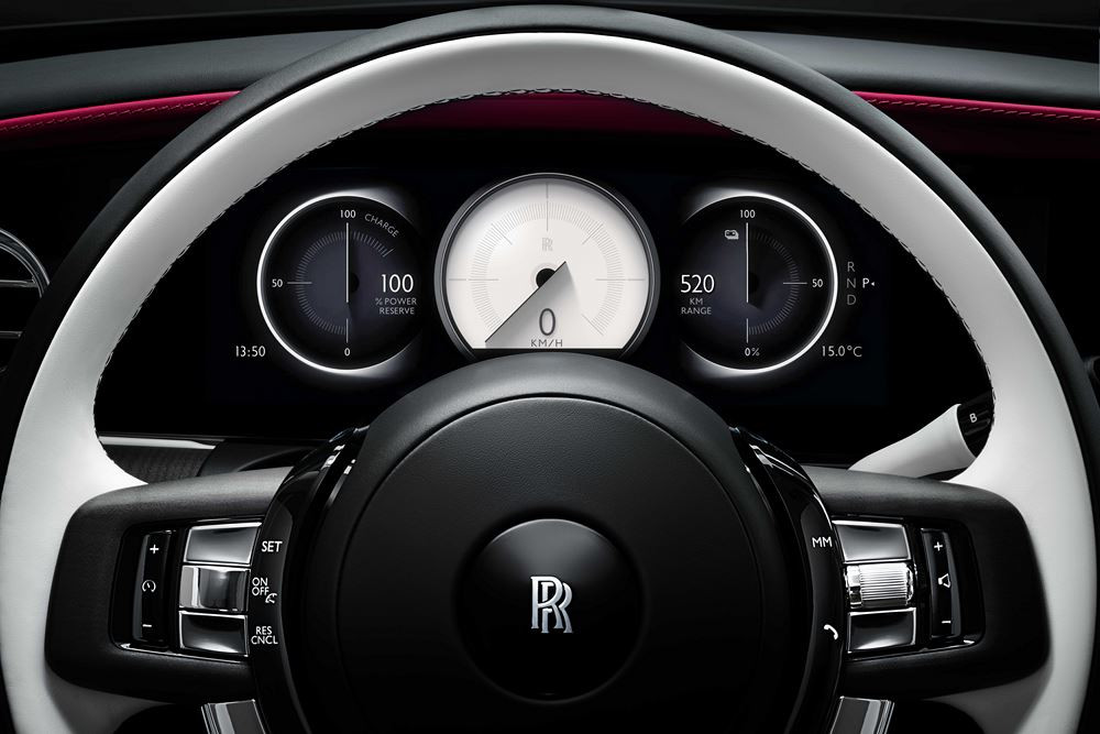 La luxueuse Rolls-Royce Spectre électrique revendique une autonomie de 520 kilomètres