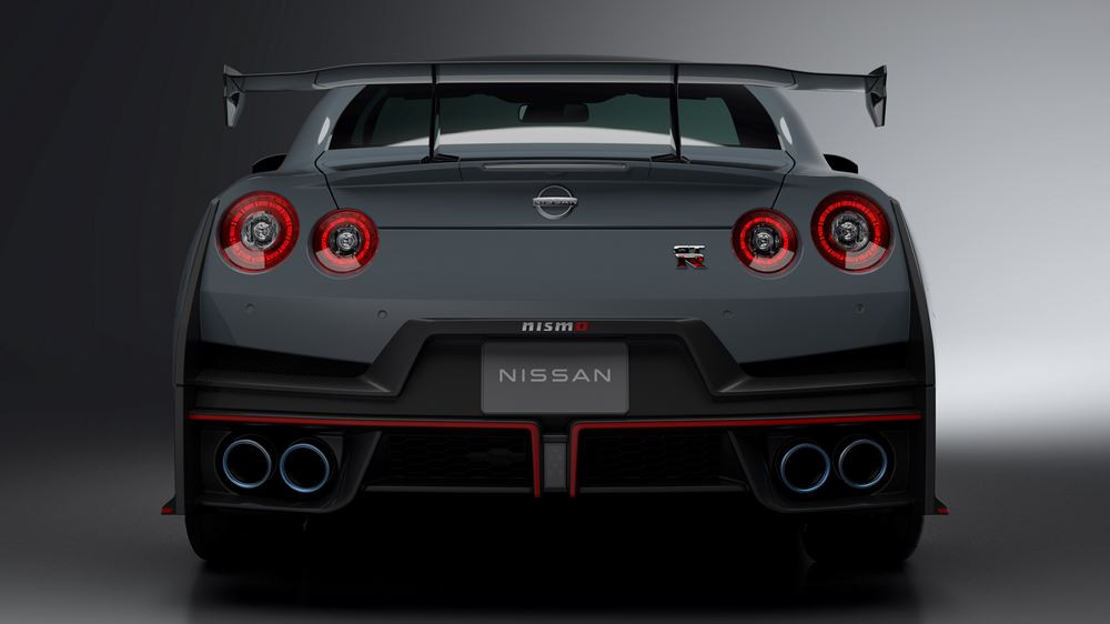 La Nissan GT-R revendique un comportement routier optimisé