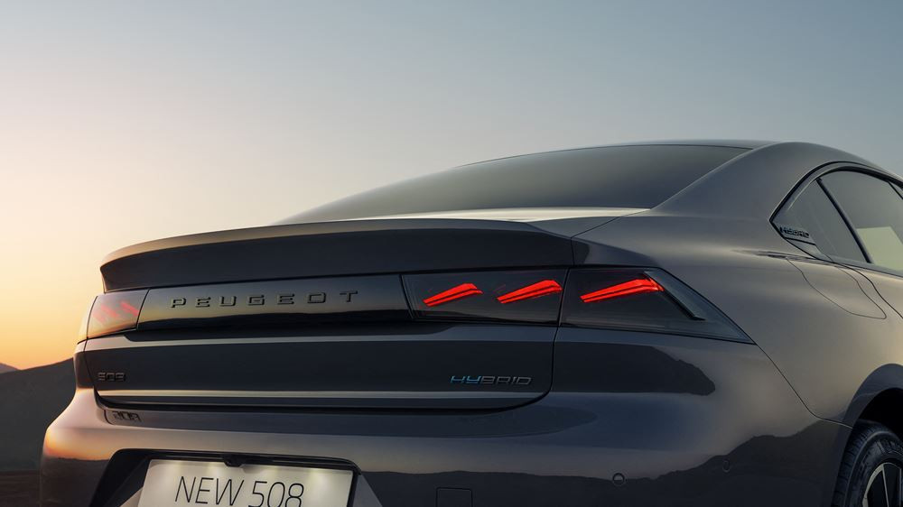 La Peugeot 508 Berline restylée s'offre une nouvelle face avant