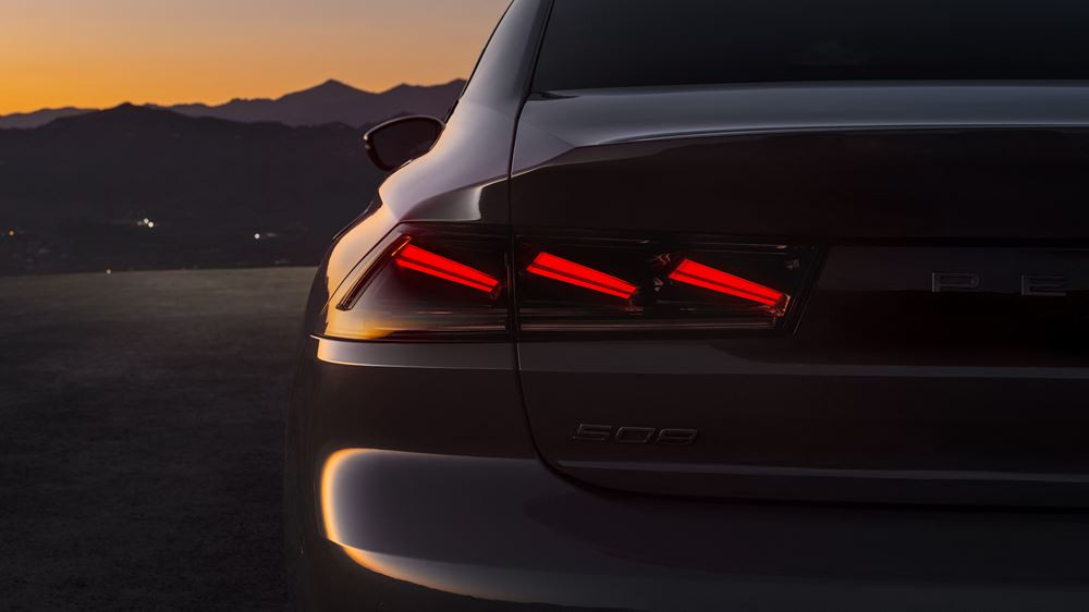 La Peugeot 508 Berline restylée s'offre une nouvelle face avant