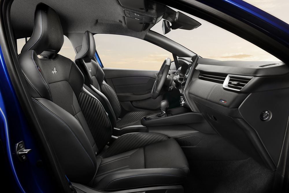 La Renault Clio restylée adopte un langage stylistique plus moderne