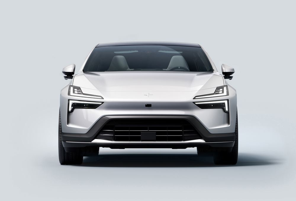 Le SUV coupé électrique Polestar 4 offre l'aérodynamisme d'un coupé et l'espace d'un SUV