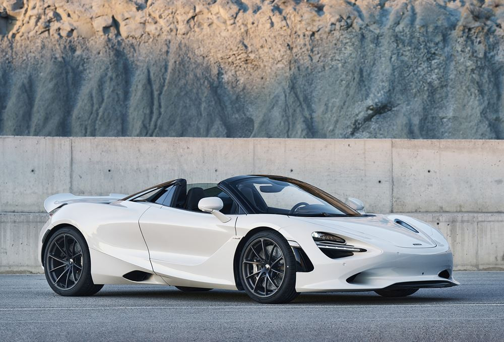 La McLaren 750S Spider est propulsée par un moteur V8 4.0 litres biturbo de 750 ch