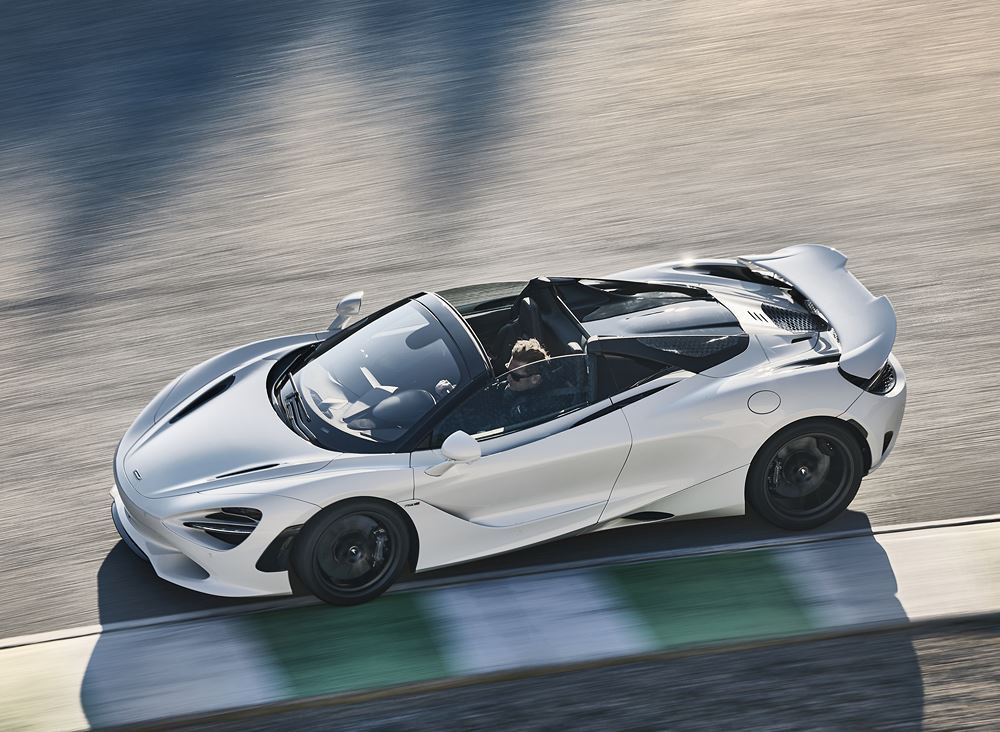 La McLaren 750S Spider est propulsée par un moteur V8 4.0 litres biturbo de 750 ch
