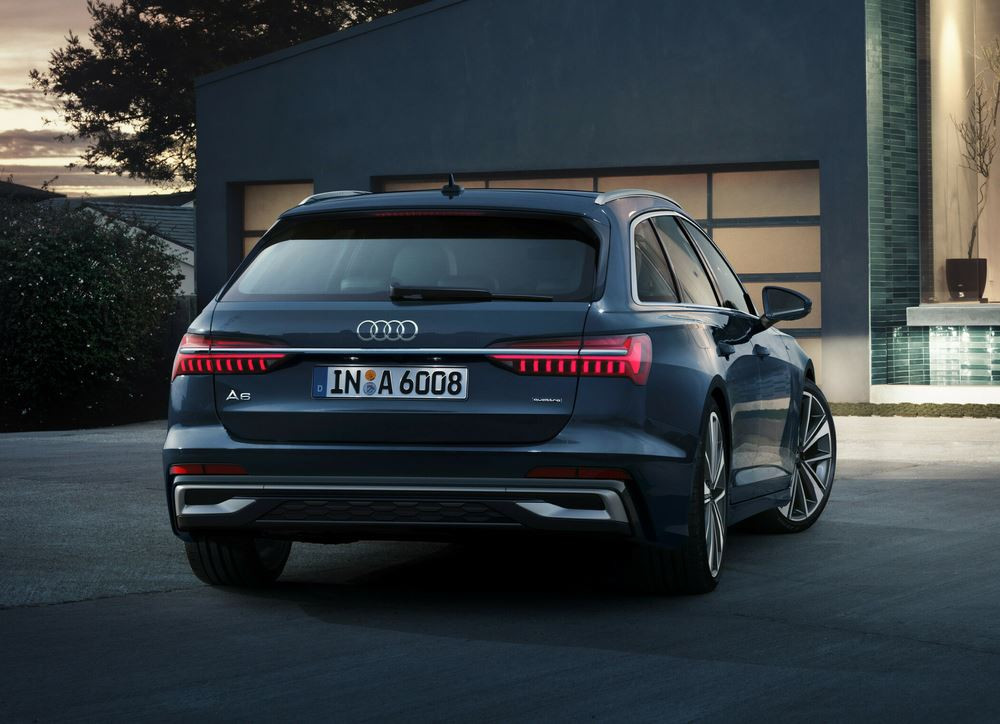L'Audi A6 Avant affiche une calandre Singleframe avec une structure en nid d'abeille