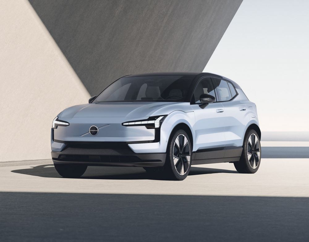 Le petit SUV électrique Volvo EX30 revendique la sécurité attendue d'un véhicule Volvo